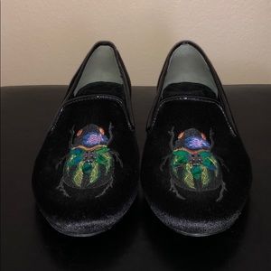 Tory Burch lightly used flats. *Worn TWICE